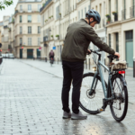 Casque, feux, freins : le point sur l’équipement du vélo