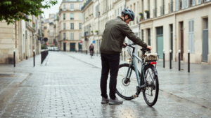 Vélo : équipements obligatoires et sécurité