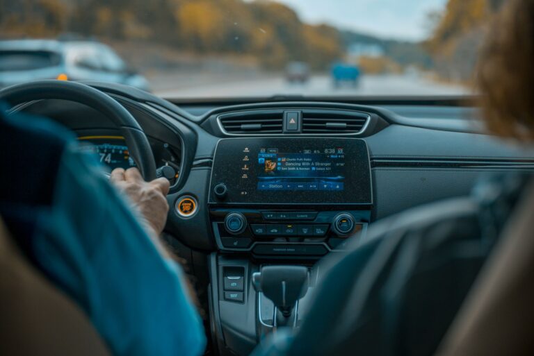 Le partage des frais se prépare avant un trajet en covoiturage